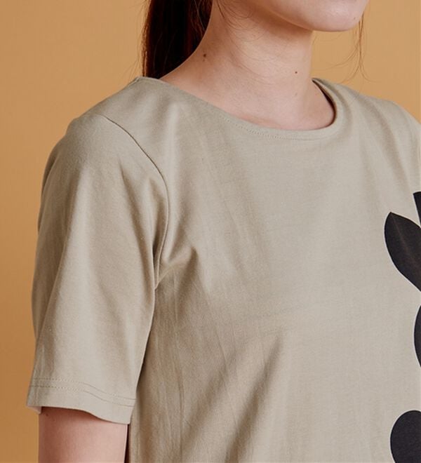 BELLUNA（ベルーナ）の「ひんやリッチコットン大人のプリントロング丈Ｔシャツ（カットソー）」｜詳細画像