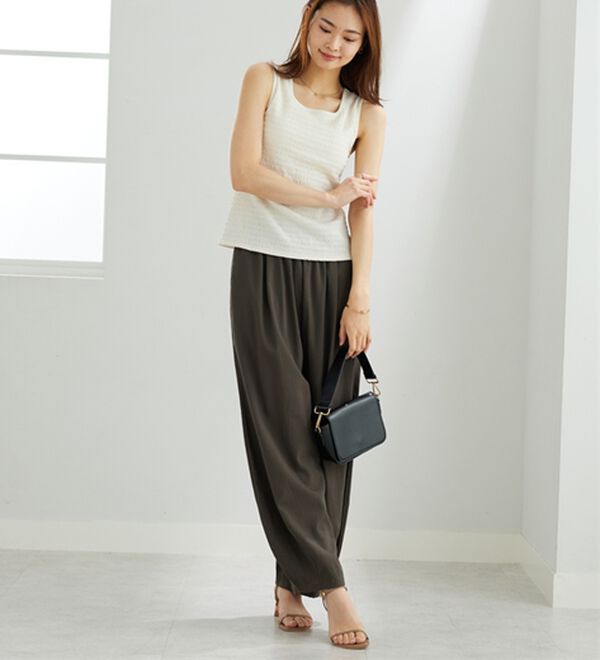 BELLUNA（ベルーナ）の「ジャカード素材カップ付タンクトップ（タンクトップ・キャミソール）」｜詳細画像