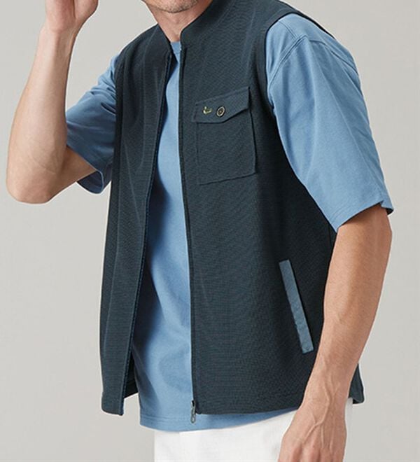 「＜デコイ＞サッと羽織れるスタイリッシュベスト（メンズベスト）」｜詳細画像