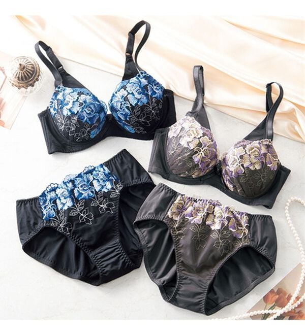 LAVIENNE（ラヴィエンヌ）の「背中美ブラ＆ショーツ（ブラジャー）」｜詳細画像