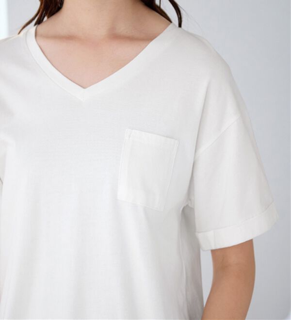 Viola e Viola（ヴィオラ エ ヴィオラ）の「綿１００％ポケット付ゆるＴシャツ（Tシャツ）」｜詳細画像