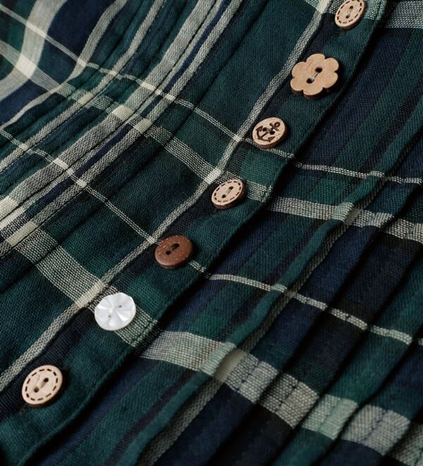 BELLUNA（ベルーナ）の「【綿100％素材】ダブルガーゼ素材丸衿多ボタンブラウス（ブラウス）」｜詳細画像