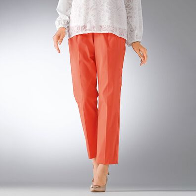 BELLUNA（ベルーナ）の「抗菌ストレッチテーパードパンツ（フルレングスパンツ）」