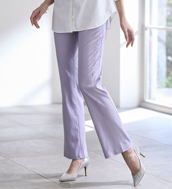 BELLUNA（ベルーナ）の「美脚見せ！冷感ストレッチフレアパンツ（フルレングスパンツ）」｜詳細画像