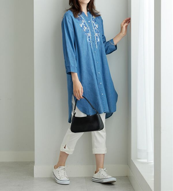 BELLUNA（ベルーナ）の「デニム素材華やか刺しゅうワンピース（その他ワンピース）」｜詳細画像