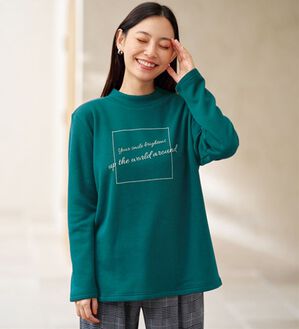 BELLUNA（ベルーナ）の「まるで着る毛布！静電防止付裏ファーロゴプルオーバー（カットソー）」｜ターコイズ