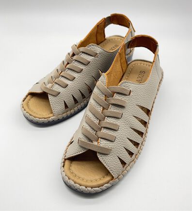 BELLUNA（ベルーナ）の「めちゃ柔らか幅広バックバンドサンダル（サンダル・ミュール）」