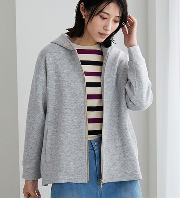 BELLUNA（ベルーナ）の「【快適Ｌａｂ．】とろみ素材裾タックパーカー（パーカー）」｜詳細画像