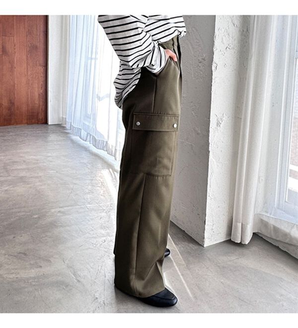 GeeRA（ジーラ）の「タックワイドストレートカーゴパンツ（フルレングスパンツ）」｜詳細画像