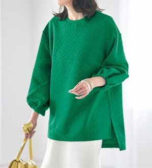 VINNO（ヴィノ）の「ボリューム袖ジャカードプルオーバー（カットソー）」｜グリーン