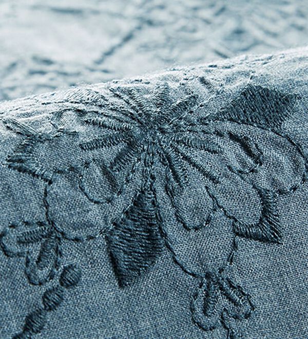 BELLUNA（ベルーナ）の「エレガントに体型カバー！刺しゅう重ねチュニック（チュニック）」｜詳細画像