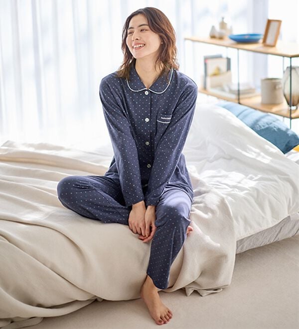 LAVIENNE（ラヴィエンヌ）の「【上質な寝心地を】良眠仕様カットソー素材パジャマ＜マリクレールビス＞（パジャマ・ルームウェア）」｜詳細画像