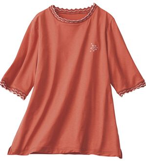 ルフラン（ルフラン）の「かぎ針編使い上品プルオーバー（カットソー）」｜コーラル