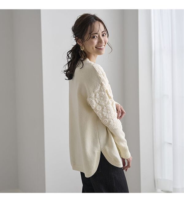 BELLUNA（ベルーナ）の「ふんわりフラワーレースニット（ニット・セーター）」｜詳細画像