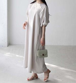 GeeRA（ジーラ）の「バックケープワンピース（その他ワンピース）」｜ライトグレー