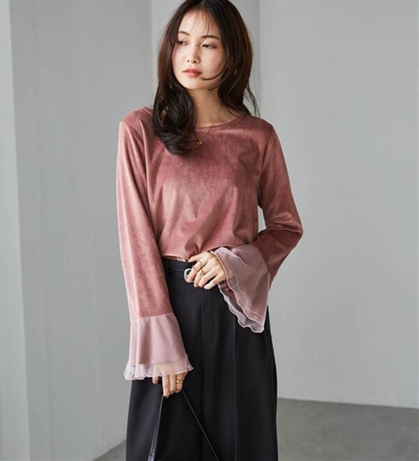RANAN（ラナン）の「フレアーチュール袖ベロアプルオーバー（カットソー）」｜詳細画像