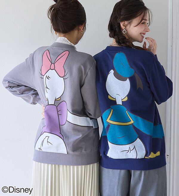 BELLUNA（ベルーナ）の「＜Ｄｉｓｎｅｙ＞【ドナルド＆デイジー】抱き着きプリント裏起毛トレーナー（カットソー）」｜詳細画像