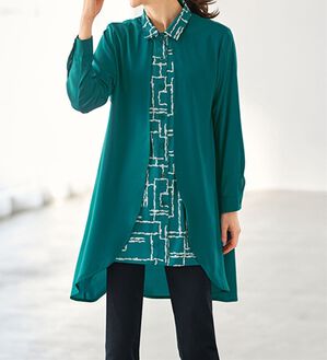 BELLUNA（ベルーナ）の「視覚効果で細見えシャツ重ね着風チュニック（チュニック）」｜グリーン系