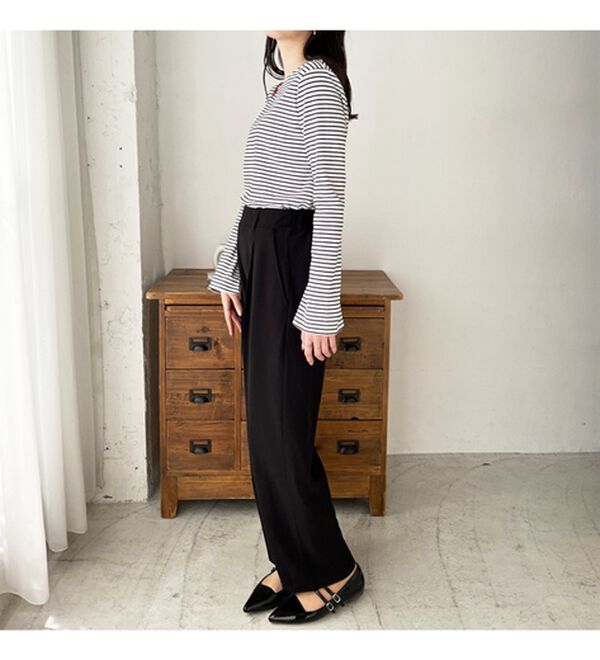 GeeRA（ジーラ）の「クルーネックフレアスリーブリブカットソー（カットソー）」｜詳細画像