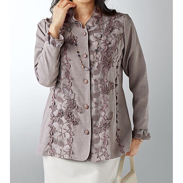 BELLUNA（ベルーナ）の「クリンプレース切替モチーフ使いブラウス（ブラウス）」｜詳細画像