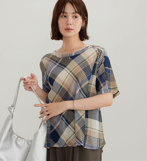 BELLUNA（ベルーナ）の「さらっと快適！Tシャツ見え切替ブラウス（ブラウス）」｜詳細画像