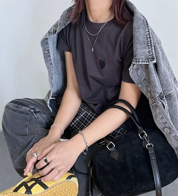 GeeRA（ジーラ）の「綿１００％アソート１ポイント刺しゅうＴシャツ（カットソー）」｜詳細画像