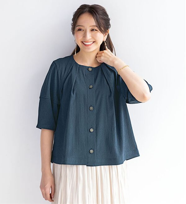 BELLUNA（ベルーナ）の「夏のお出かけに欠かせない！サッカー素材タック使いジャケット（シャツ）」｜詳細画像