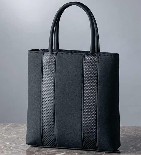 BELLUNA（ベルーナ）の「＜桂由美監修＞デザイン手提げ（ハンドバッグ）」｜詳細画像