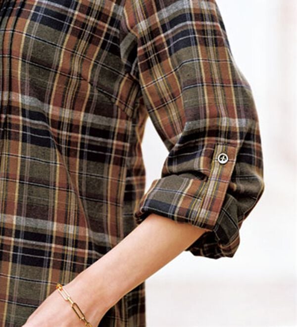 BELLUNA（ベルーナ）の「多ボタン使いチェック柄シャツチュニック（チュニック）」｜詳細画像