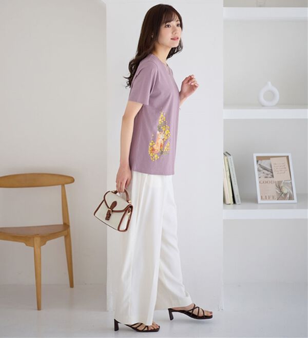 alotta（アロッタ）の「大人かわいいプリント綿混Ｔシャツ（Tシャツ）」｜詳細画像