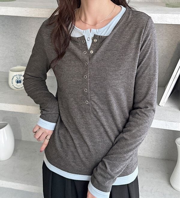 GeeRA（ジーラ）の「レイヤード風ヘンリーネックカットソー（カットソー）」｜詳細画像