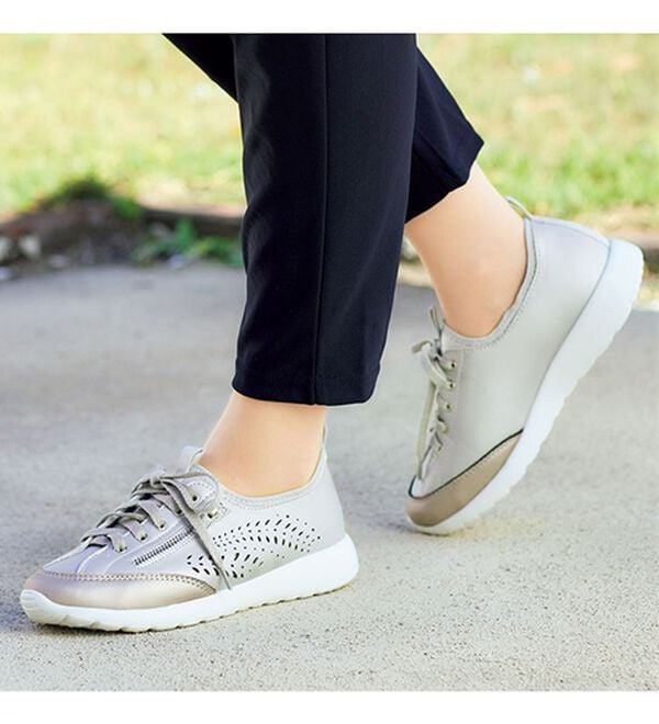 BELLUNA（ベルーナ）の「＜ＥＤＷＩＮ＞牛床革のびる履き口スニーカー（スニーカー）」｜詳細画像