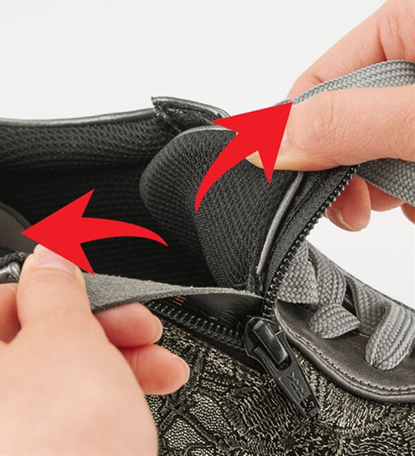 ルフラン（ルフラン）の「ほっそり見え！５Ｅ花柄型押しウォーキングシューズ（スニーカー）」｜詳細画像