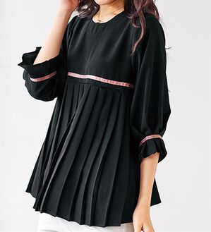 BELLUNA（ベルーナ）の「【Ｌａｇｒｉｌｕａ】配色ライン使いタックデザインブラウス（ブラウス）」｜詳細画像