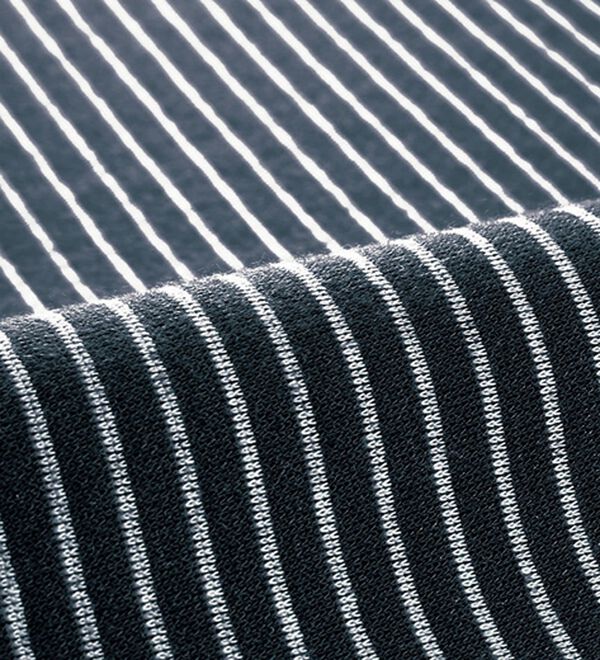 BELLUNA（ベルーナ）の「＜ＥＬＬＥ　Ａｃｔｉｖｅ＞裏ボーダーフードカーディガン（その他カーディガン）」｜詳細画像