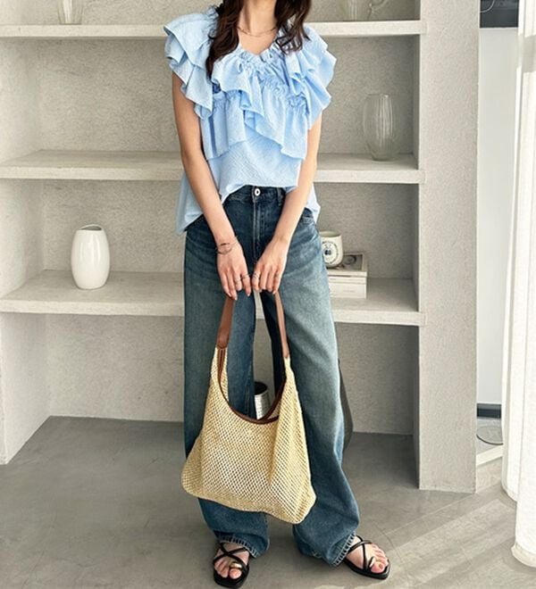 GeeRA（ジーラ）の「クロスフリルサッカーブラウス（ブラウス）」｜詳細画像