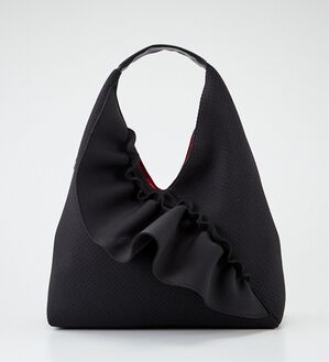 BELLUNA（ベルーナ）の「軽量大人フリル三角トート（ハンドバッグ）」｜ブラック