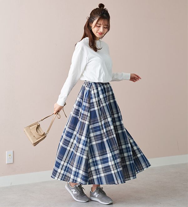 BELLUNA（ベルーナ）の「夏でも着られる強撚綿１００％長袖プルオーバー（カットソー）」｜詳細画像