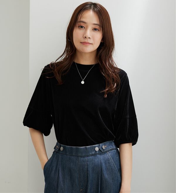 BELLUNA（ベルーナ）の「ベロア素材ふんわり袖プルオーバー（カットソー）」｜詳細画像