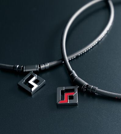 「＜コラントッテ＞ＳＰＯＲＴＳ　ＰＲＯ　マグチタンネックレス（メンズスポーツ用品）」