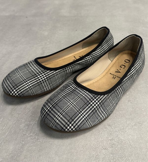 RANAN（ラナン）の「日本製カジュアルシューズ（フラットシューズ）」｜モノトーンチェック