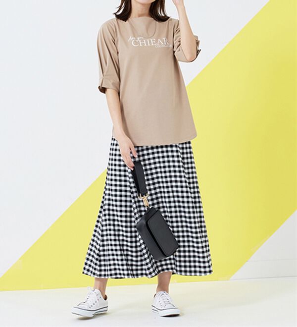 BELLUNA（ベルーナ）の「汗ジミ対策！袖タック使いロゴプルオーバー（カットソー）」｜詳細画像