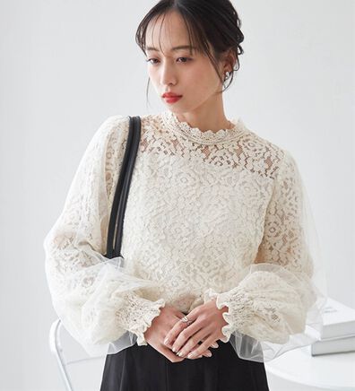 RANAN（ラナン）の「チュールドッキングフラワーレースキャンディースリーブブラウス（ブラウス）」
