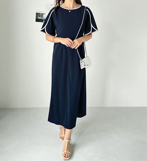 GeeRA（ジーラ）の「スリット入りフレアースリーブワンピース（その他ワンピース）」｜詳細画像