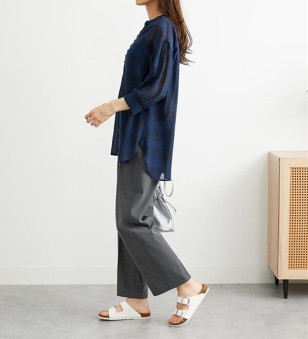 BELLUNA（ベルーナ）の「シャリ感シアー素材多ボタンチュニック（チュニック）」｜詳細画像