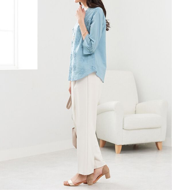 BELLUNA（ベルーナ）の「【店舗・ネット限定】モチーフレース使い袖ギャザーブラウス（ブラウス）」｜詳細画像