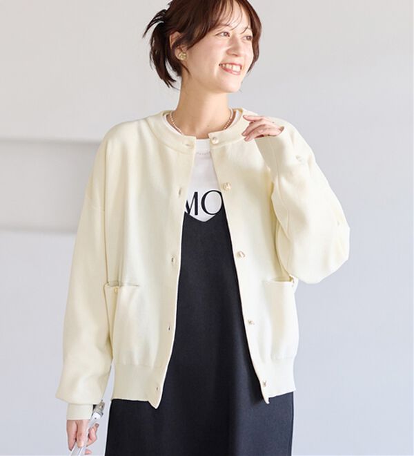 Viola e Viola（ヴィオラ エ ヴィオラ）の「むぎゅっと質感ゴールドボタンニットカーデ（ニットカーディガン）」｜詳細画像