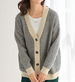 BELLUNA（ベルーナ）の「コーデの主役オーバーサイズヘリンボンカーディガン（ニットカーディガン）」｜ベージュ／黒