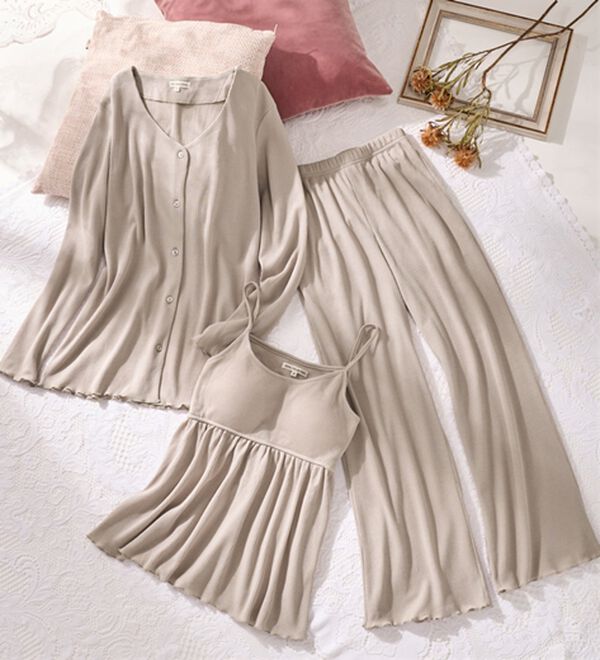 YU'NOW（ユナウ）の「カップ付ワッフルキャミソールルームウエア３点セット（パジャマ・ルームウェア）」｜詳細画像