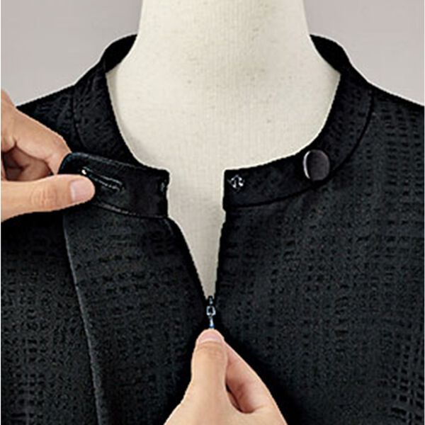 BELLUNA（ベルーナ）の「米沢織格子柄ゆったりワンピース（ブラックフォーマル（喪服・礼服））」｜詳細画像